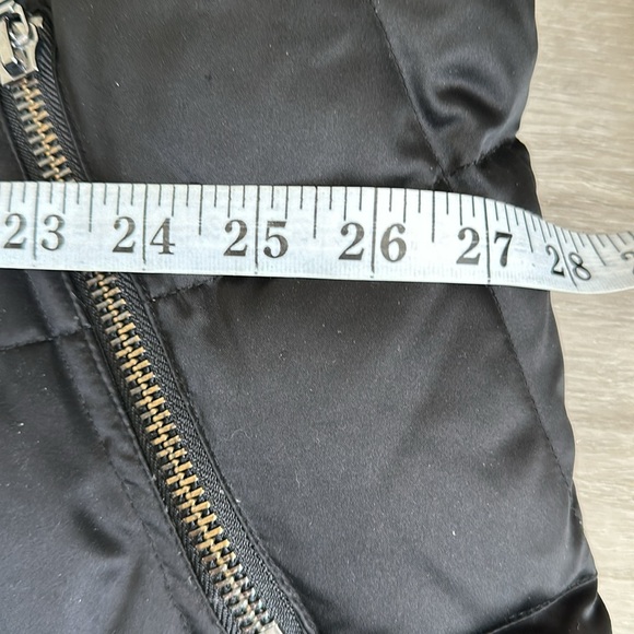 Kristen Blake Black Hooded Puffer Jacket - Picture 10 of 11